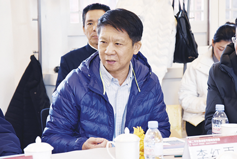 北京大学中国诗歌研究院副院长李红雨